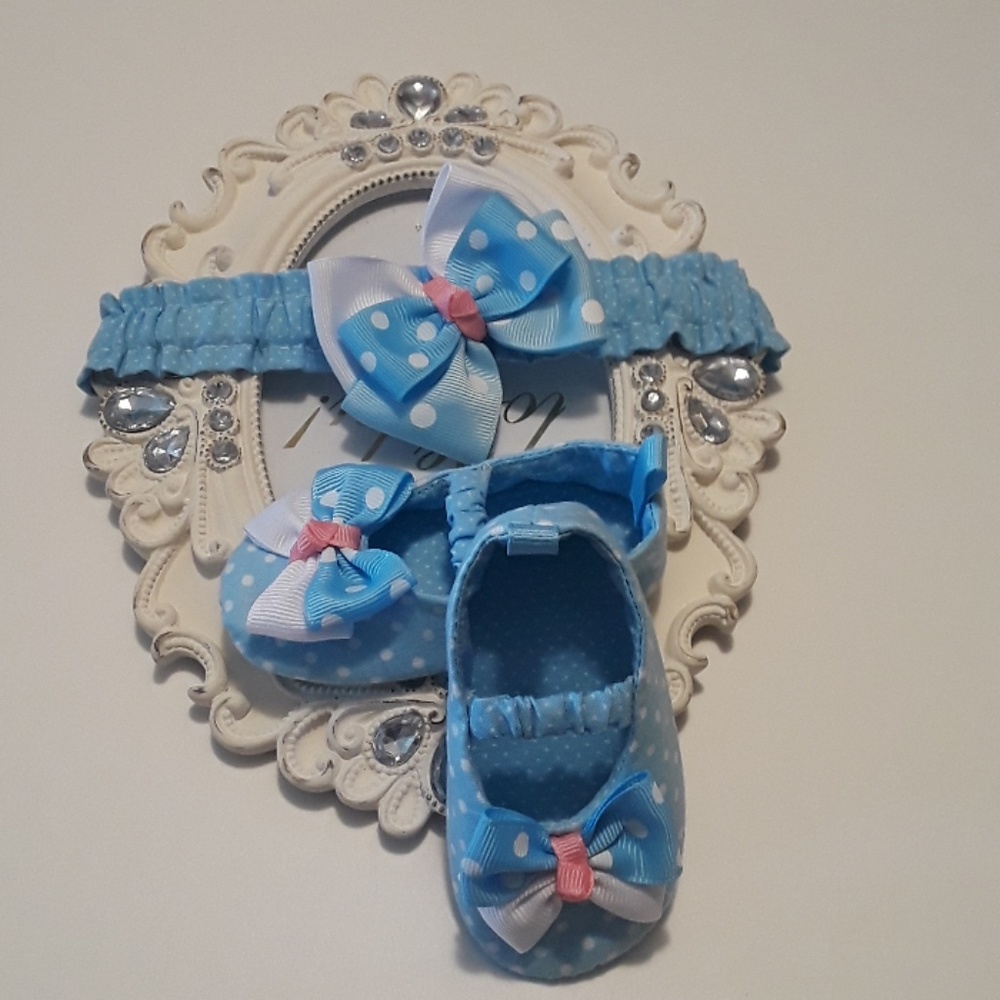 Baby shoes and hadband
